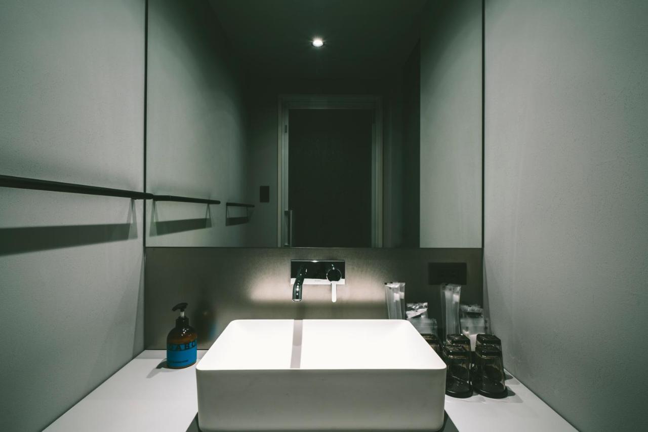 Landabout Tokyo Hotel Buitenkant foto